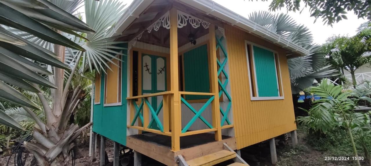 Hotel Yellow Home Providencia Isla South West Bay Exterior foto